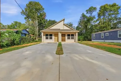 819 Junction Avenue #A, Cleveland, TX 77328 - Photo 3