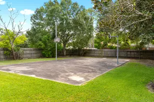 3800 Holly Glen Dr, Bay City, TX 77414 - Photo 3