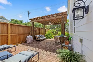 1228 16th St, Galveston, TX 77550 - Photo 31