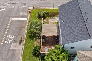 1228 16th St, Galveston, TX 77550 - Photo 45