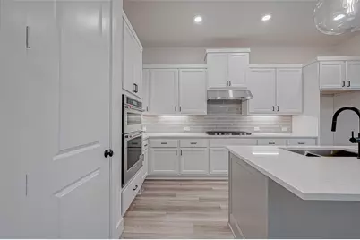 26914 Arethusa Court, The Woodlands, TX 77389 - Photo 11
