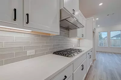 26914 Arethusa Court, The Woodlands, TX 77389 - Photo 13