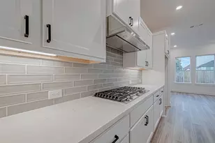 26914 Arethusa Ct, The Woodlands, TX 77389 - Photo 13