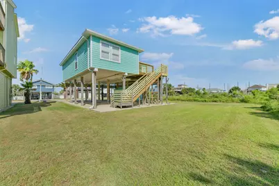4214 Nueces Drive, Galveston, TX 77554 - Photo 25
