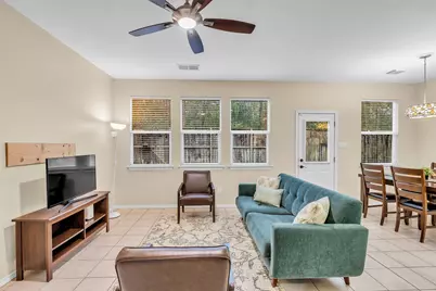 62 S Camellia Grove Circle, The Woodlands, TX 77382 - Photo 5