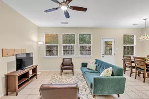 62 S Camellia Grove Cir, The Woodlands, TX 77382 - Photo 5