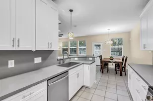 62 S Camellia Grove Cir, The Woodlands, TX 77382 - Photo 17