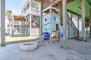 13231 Jolly Roger Dr, Freeport, TX 77541 - Photo 5