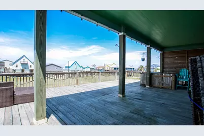 13231 Jolly Roger Drive, Freeport, TX 77541 - Photo 11