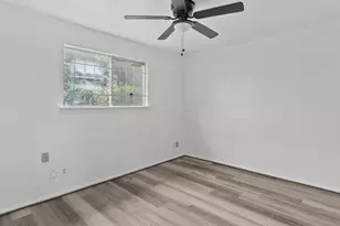 7888 Gallahad St, Houston, TX 77078 - Photo 9