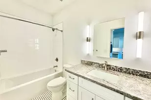 2102 Mechanic St, Galveston, TX 77550 - Photo 7