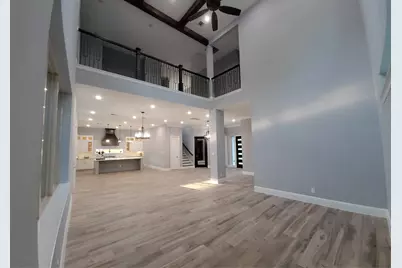 9729 Neuens Road, Houston, TX 77080 - Photo 11