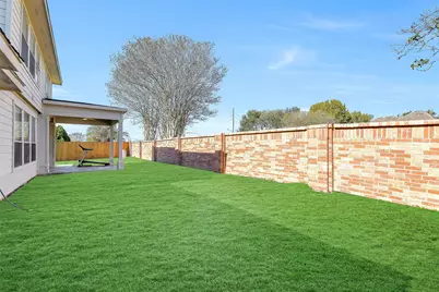 12426 Shadowpoint Drive, Houston, TX 77082 - Photo 37
