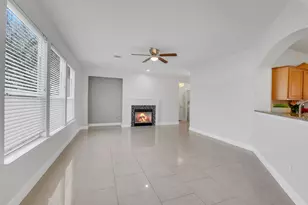 12426 Shadow Point Dr, Houston, TX 77082 - Photo 9