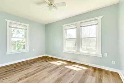 302 W 8th Street #A, Freeport, TX 77541 - Photo 15