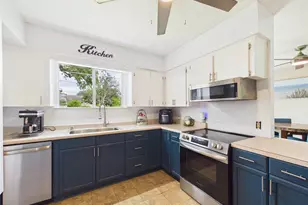 103 Ligustrum St, Lake Jackson, TX 77566 - Photo 15