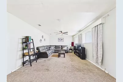 103 Ligustrum Street, Lake Jackson, TX 77566 - Photo 11