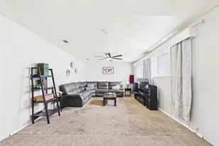 103 Ligustrum St, Lake Jackson, TX 77566 - Photo 11