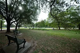 1880 White Oak Dr, Houston, TX 77009 - Photo 37