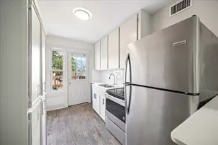 1632 Hawthorne St, Houston, TX 77006 - Photo 7