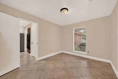 12523 Hunting Briar Drive, Houston, TX 77099 - Photo 7