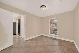 12523 Hunting Briar Dr, Houston, TX 77099 - Photo 7
