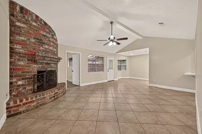 12523 Hunting Briar Drive, Houston, TX 77099 - Photo 9