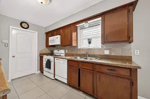 24114 Spring Briar Ln, Spring, TX 77373 - Photo 9