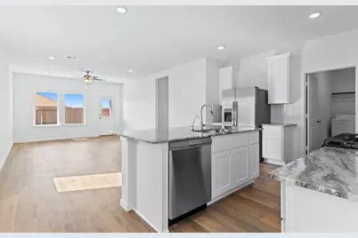 336 Amy Street, Angleton, TX 77515 - Photo 5