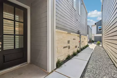 10028 Rustic Charm Street, Houston, TX 77080 - Photo 3