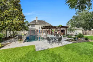 210 Trail Bend Ln, Friendswood, TX 77546 - Photo 39