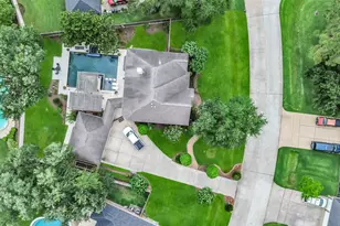 210 Trail Bend Ln, Friendswood, TX 77546 - Photo 43