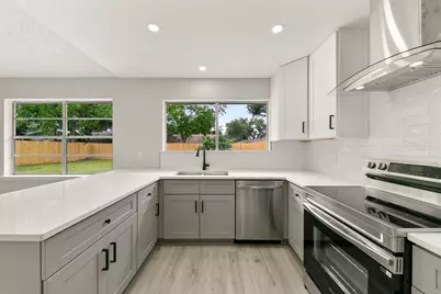 11831 Steamboat Springs Drive, Houston, TX 77067 - Photo 3