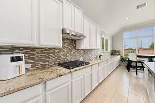 25819 Oakwood Knoll Dr, Katy, TX 77494 - Photo 9