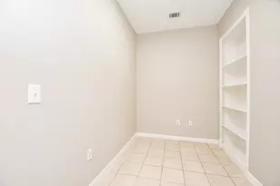 7575 Kirby Dr, Houston, TX 77030 - Photo 9