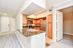7575 Kirby Dr, Houston, TX 77030 - Photo 13