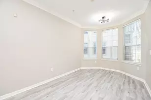 7575 Kirby Dr, Houston, TX 77030 - Photo 15