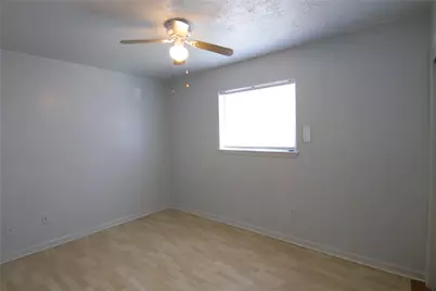 11406 Elmcroft Drive, Houston, TX 77099 - Photo 13