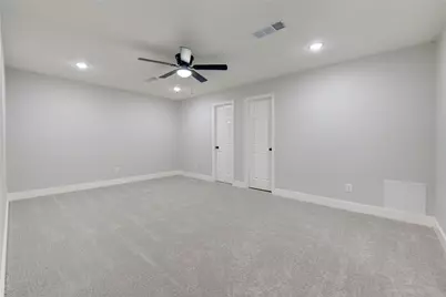 9719 Lawngate Drive, Houston, TX 77080 - Photo 11