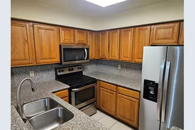 2425 Holly Hall Street #82, Houston, TX 77054 - Photo 5