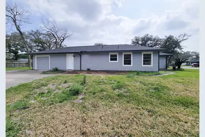 301 Cypress Street, Lake Jackson, TX 77566 - Photo 35