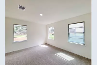 301 Cypress Street, Lake Jackson, TX 77566 - Photo 21