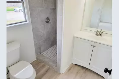 301 Cypress Street, Lake Jackson, TX 77566 - Photo 25