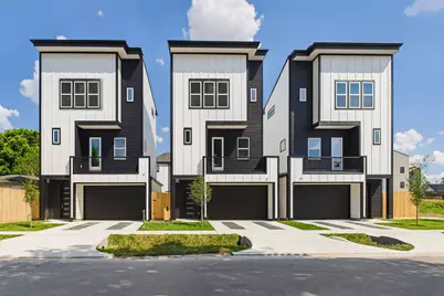 4508 Robertson, Houston, TX 77009 - Photo 1