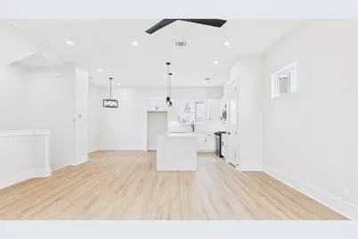 4508 Robertson, Houston, TX 77009 - Photo 9