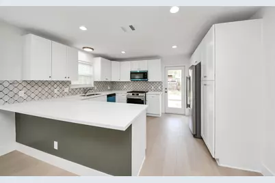 3614 Almington Lane, Houston, TX 77088 - Photo 7