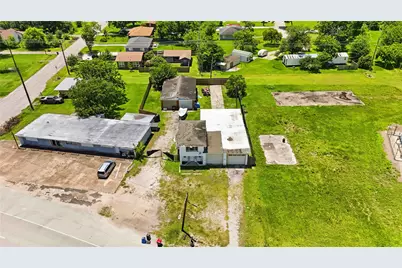 6105 Bayway Drive, Baytown, TX 77520 - Photo 11