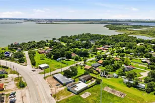 6105 Bayway Dr, Baytown, TX 77520 - Photo 7