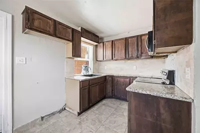 6105 Bayway Drive, Baytown, TX 77520 - Photo 17
