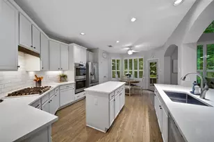 63 Silver Bayou Ct, Conroe, TX 77384 - Photo 13